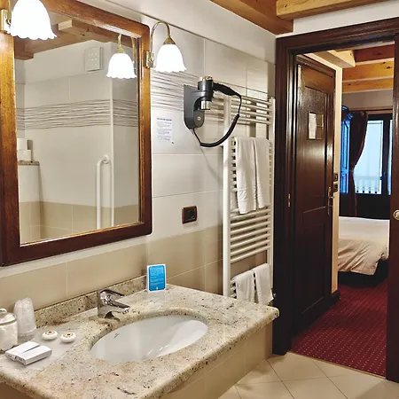 Отель L' Aiglon 3*