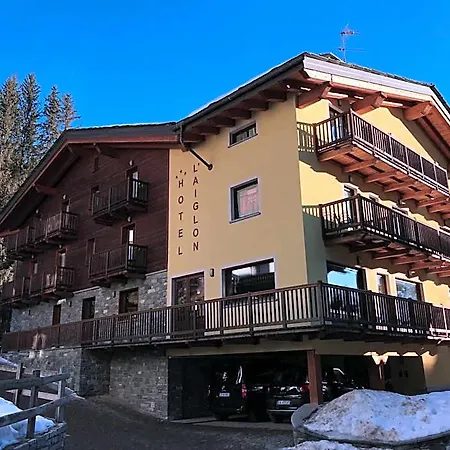 L' Aiglon تشامبولوك
