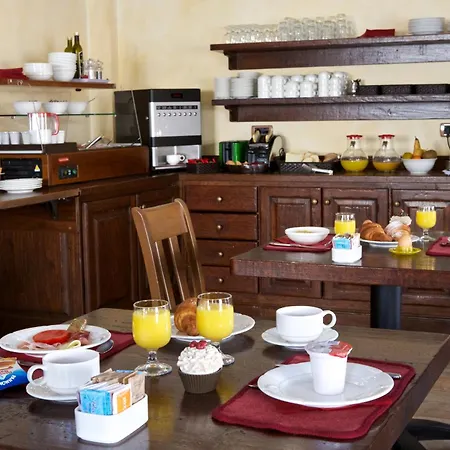 Отель L' Aiglon 3*