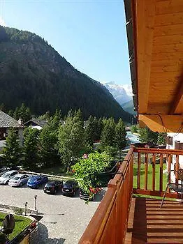 Отель L' Aiglon