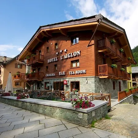 Отель L' Aiglon