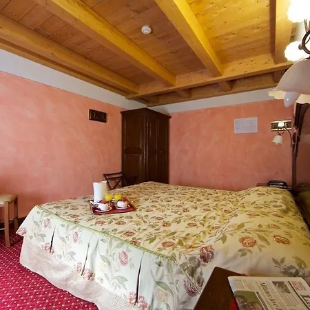 L' Aiglon 3*