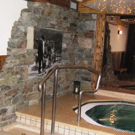 L' Aiglon Камполук