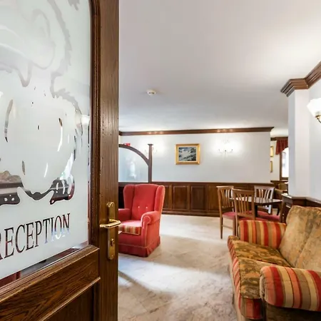Hotel L' Aiglon 3*