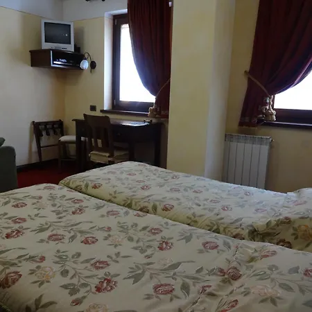 Отель L' Aiglon