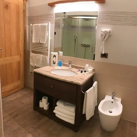L' Aiglon 3*