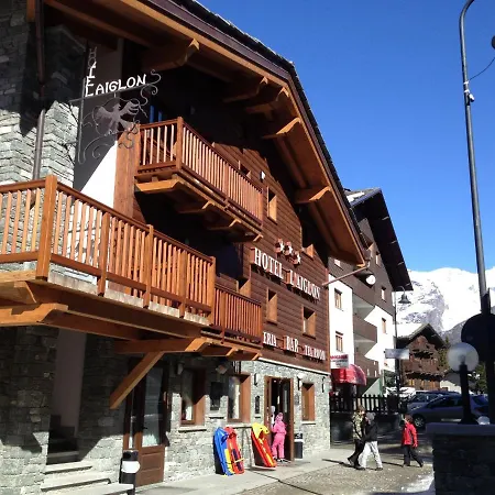 L' Aiglon Hotel 3*